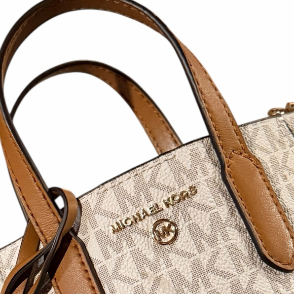 Michael Kors Sinclair Extra Small Crossbody Logo Bag - Picture 9 of 12